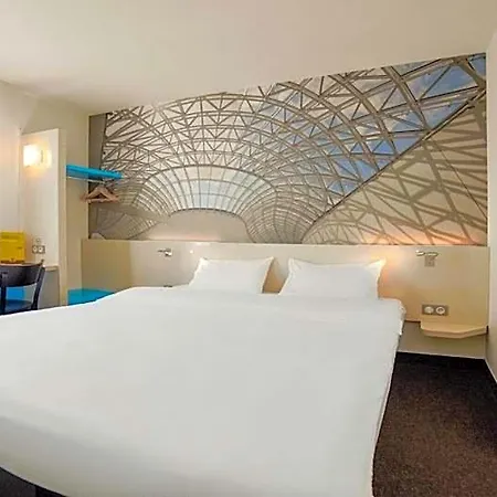 Centrum Hotel 2*