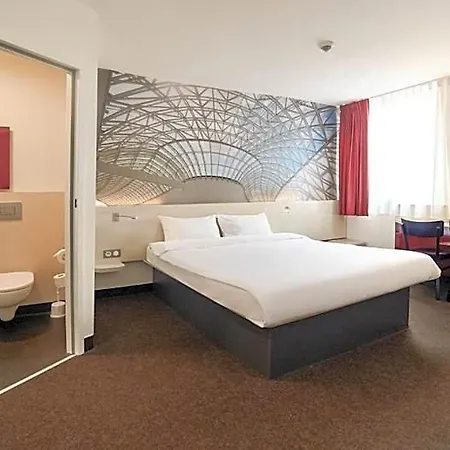 Centrum Hotel 2*